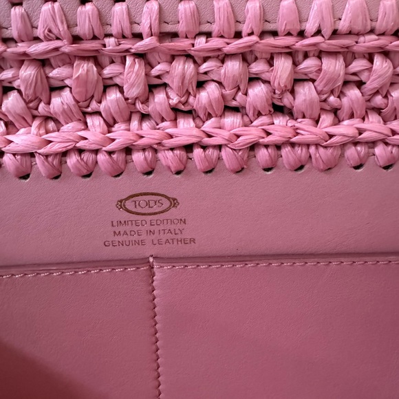 AUTHENTIC TODS RAFFIA STRAW CROCHET CLUTCH BAG PURSE LIKE NEW BARBIE PINK COLOR - Picture 4 of 16